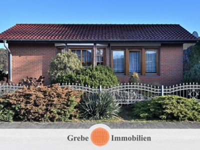 Einfamilienhaus mit großem Nebengelass inkl. Garage!